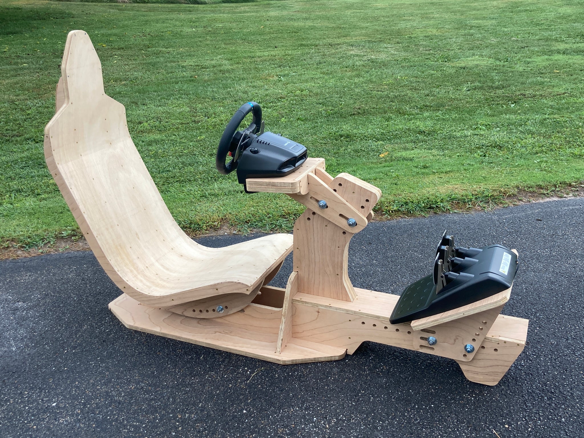 RaceKit RK1 Sim Racing Cockpit by Ruckus Garage